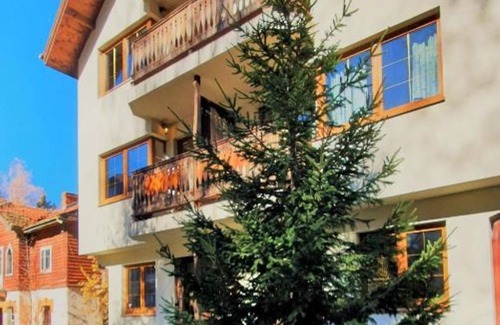 Maritsa Apartment | KOKICHE4FRIENDS - Apartment with Mountain View