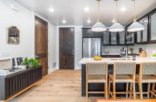 Park City Apartment | Kokopelli by AvantStay Close to the Ski Slopes in this Majestic Home in Park City
