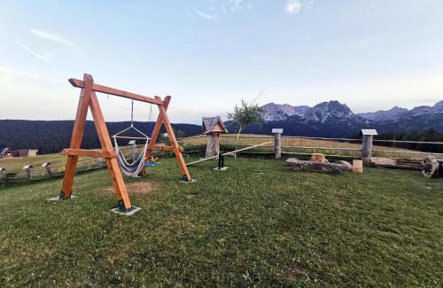 Pitomine Ski Chalet | Koliba
