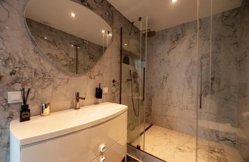 Delft Apartment | Kolkside Studio