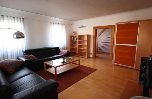 Grossschoenau Apartment | Komfort-Ferienwohnung "Zur Schmiedebrücke"