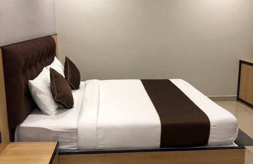 Sualkuchi Hotel | Komfort Stay