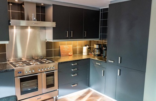 Sint Maartensvlotbrug House | Komfortabel und Modern Eingerichtetes Ferienhaus, 4 Personen, Wlan