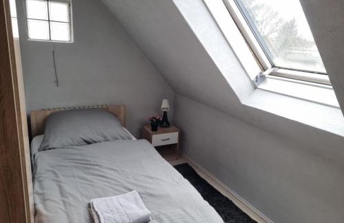 Offenbach am Main Apartment | Komfortable Unterkunft mit 3 Schlafzimmern und guter Anbindung