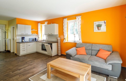 Burg-Dorf Apartment | Komfortferienwohnungen Spreewälder Auszeit - Fewo, Wohnr./küchenz., Schlafr., Du/wc, Terrasse