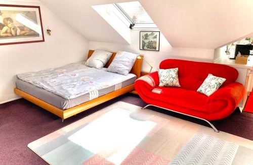 Bad Homburg v.d. Hoehe Apartment | Komplette Ferienwohnung nur 20 Minuten bis Frankfurt Zentrum