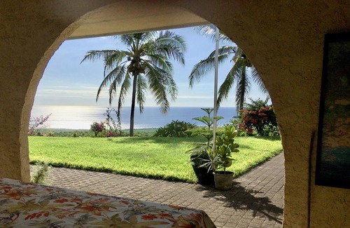 Honaunau-Napoopoo Bed & Breakfast | Kona Bayview Inn