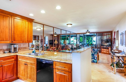 Keauhou Condo | Kona Cabana - ground-floor condo with ocean/golf views, pools & hot tub access