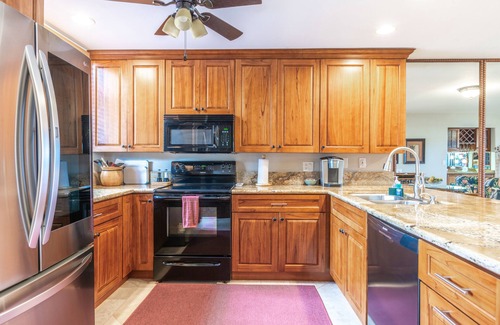 Keauhou Condo | Kona Cabana - ground-floor condo with ocean/golf views, pools & hot tub access