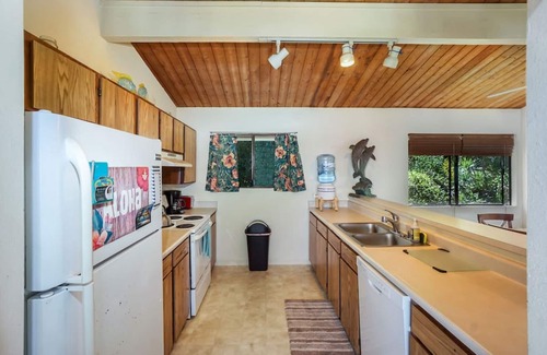 Opihihale House | Kona Paradise - Stunning Ocean Views from Lanai - Captain Cook, Hawaii