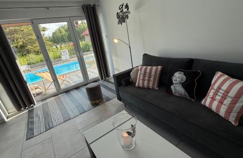 Faszcze House | Koniec Świata domek z basenem
