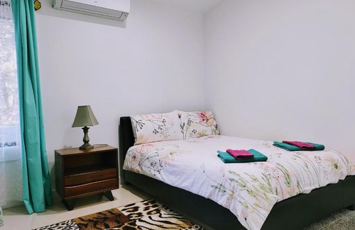 North Tamborine Bed & Breakfast | Kookaburra Homestay - Private Room