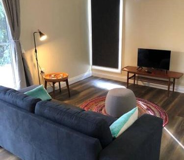 Hyde Park Apartment | Kookaburra Oasis