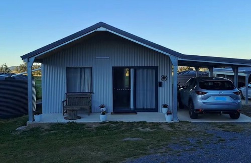 Meander Cabin | Kookaburra's Rest