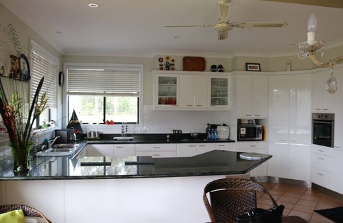 Sawtell House | Kooringal House by the sea - 5min walk to Shops, Beach and Sawtell Pool 🏊‍♂️
