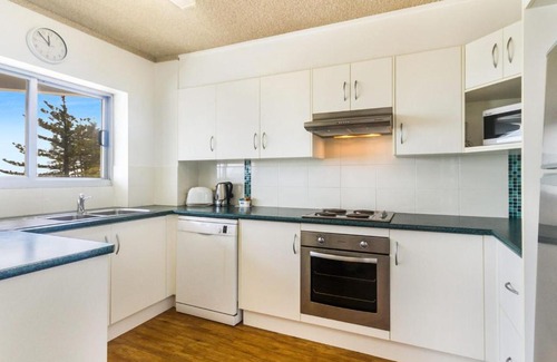 Coolangatta Apartment | Kooringal Unit 24