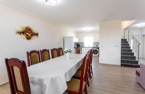Alsóörs House | Koppány Luxor Vendégház