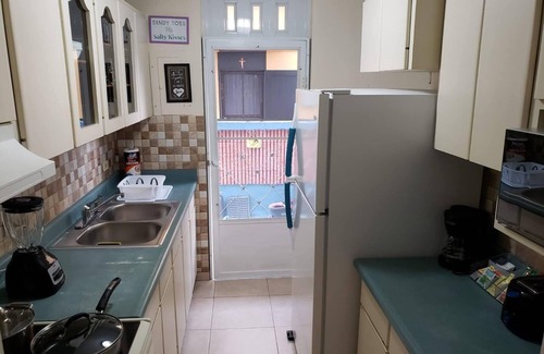 Ensenada House | Koral de Alejandro Beach House-Walking distance to beach, town and Fun! Charming