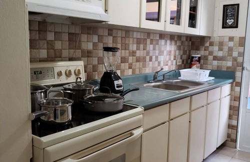 Ensenada House | Koral de Alejandro Beach House-Walking distance to beach, town and Fun! Charming