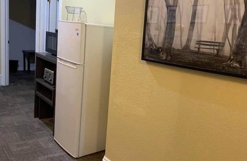 Decorah Apartment | Koreana Downtown Apartments #1