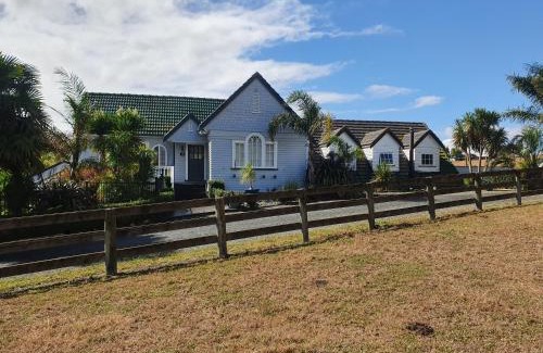 Ngahinapouri Bed & Breakfast | Koromatua Homestead
