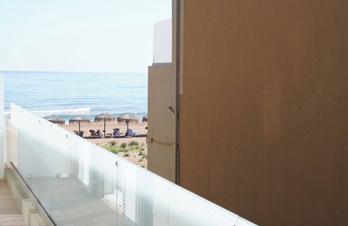 Kato Stalos Apartment | Kostoula's House Beachfront by 8essentially