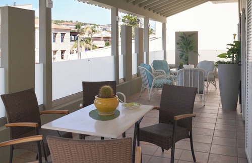 Kato Stalos Apartment | Kostoula's House Beachfront by 8essentially