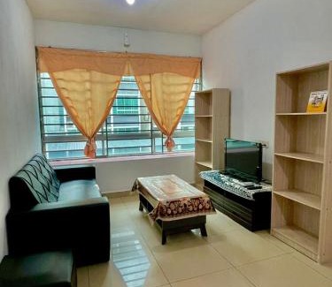 Kota Kinabalu Apartment | Kota Kinabalu Homestay Kakak Maniss at University Condo Apartment 1
