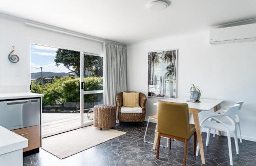Raglan House | Kotare Cottage