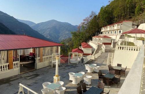 Gosainkund Bed & Breakfast | kotbari hotel