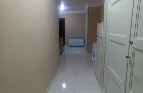 Issoire Apartment | Kothi