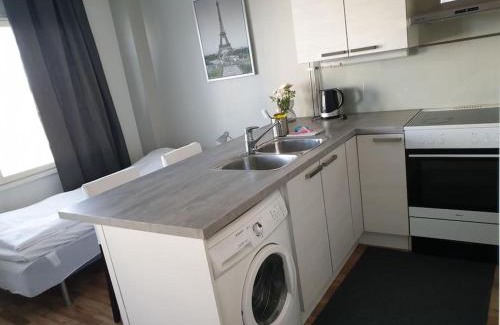 Raisio Apartment | Kotimaailma - Cosy studio for 2