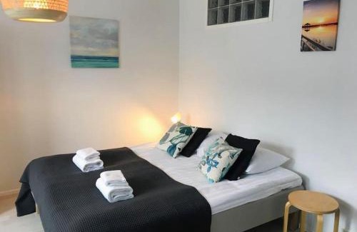 Herttoniemi Apartment | Kotimaailma - Kalustettu ja hyvin valoisa Studio Herttoniemessä