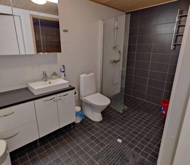 Lantinen District Apartment | Kotimaailma - Tilava kotoisa kolmio saunalla Espoossa