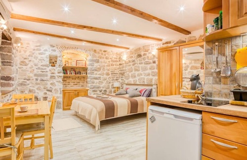 Kotor Old Town Apartment | Kotor Bagus: Stylish Old Town Hideaway with Antique Vibes & Cute Seaview Terrace