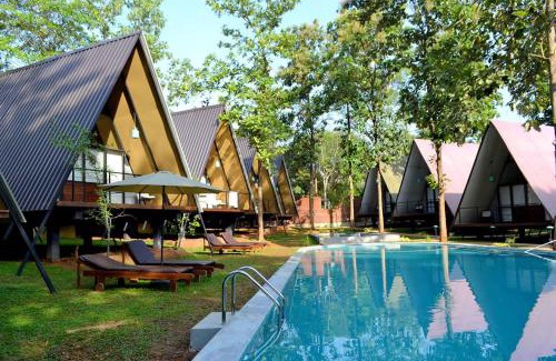Udawalawa Hotel | Kottawatta River Bank Resort