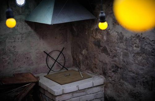 Gyumri House | Kotun: a spacious house in Gyumri