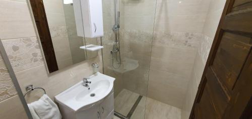 Vasarosnameny Hotel | Kovács Hotel Superior