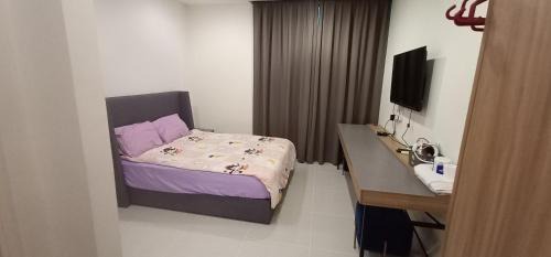Batu Lintang Apartment | Kozi Square Infinity Pool IV