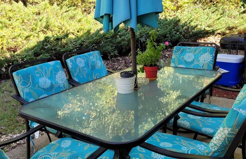 Covington House | Kozy Home Away From Home mins from VD Tours , Film, Corps & Major Attractions
