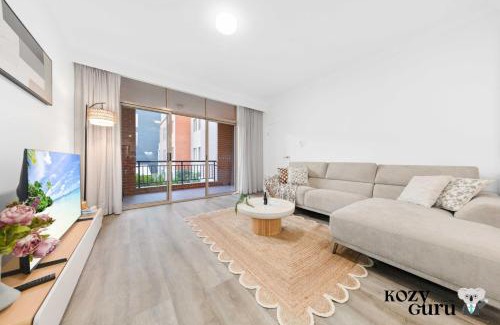 Camperdown Apartment | KozyGuru | Camperdown | Stylish Apt with Parking