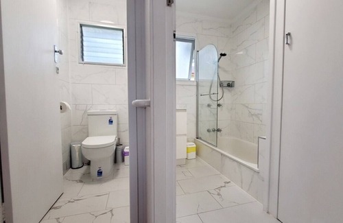 Carindale House | KozyGuru | Carindale | 3 Bedroom Cosy House