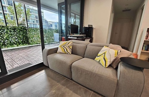 Macquarie Park Apartment | KozyGuru | Macquarie Park | Stylish Apt