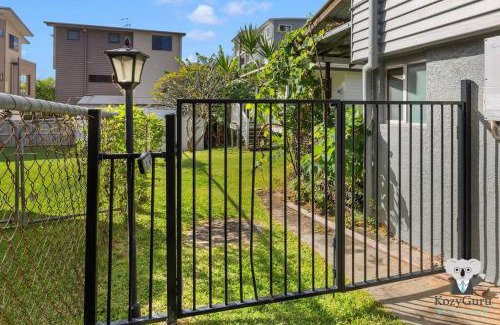 Mount Gravatt East House | KozyGuru/Mt Gravatt East/3 Bed House QMG030