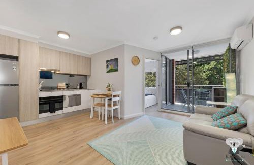 Surry Hills Apartment | KozyGuru | Surry Hills | Prime Location & Parking