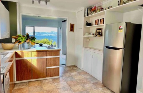 Kawaha Point House | KP LAKE BACH
