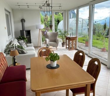 Dornbirn Apartment | Kraft tanken in grüner Oase mit großem Wohnraum und riesigem Garten