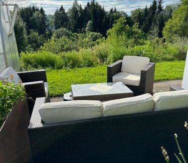 Dornbirn Apartment | Kraft tanken in grüner Oase mit großem Wohnraum und riesigem Garten