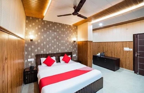 Haldwani Hotel | Krazy Hotel
