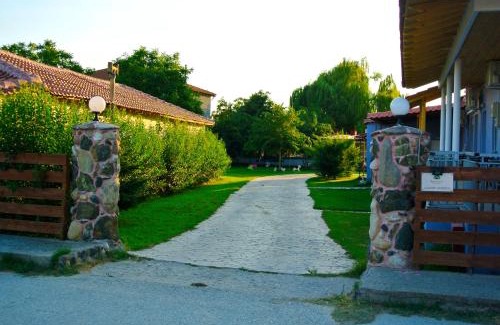 Topeiros House | Kremasti Rooms
